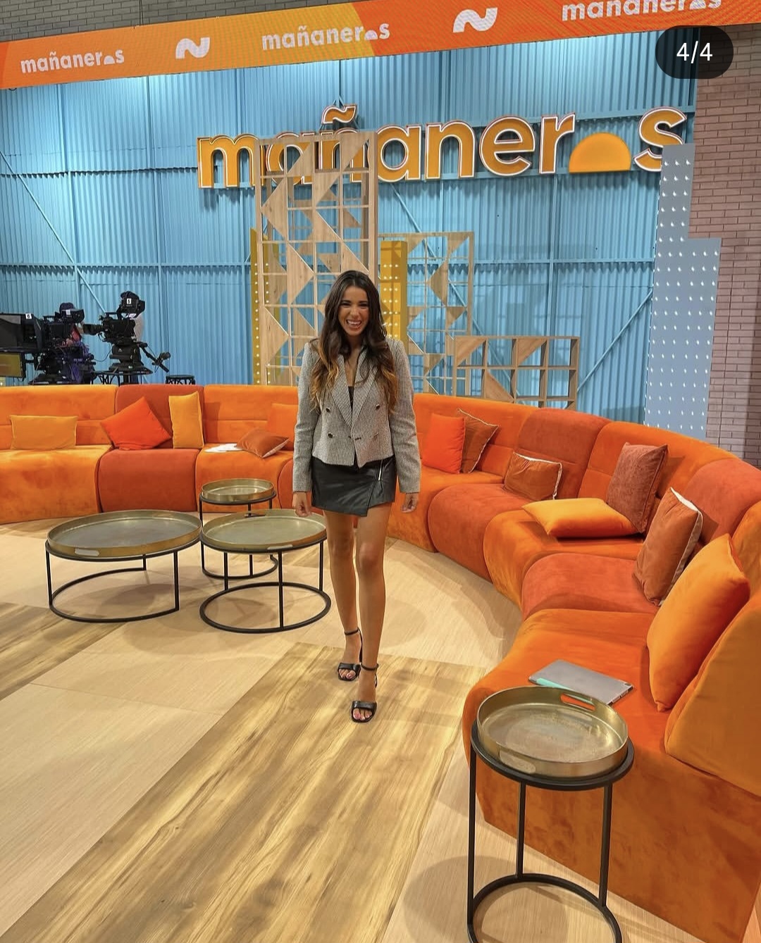 Feet of Sarah Santaolalla