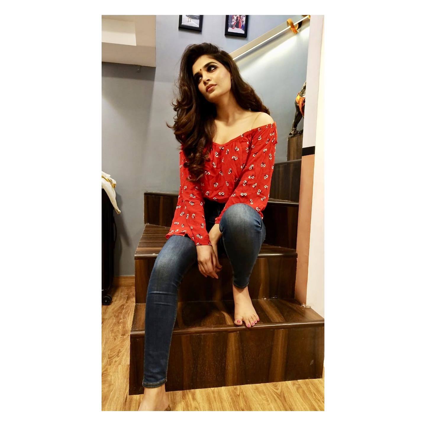 Feet of Saumya Singh