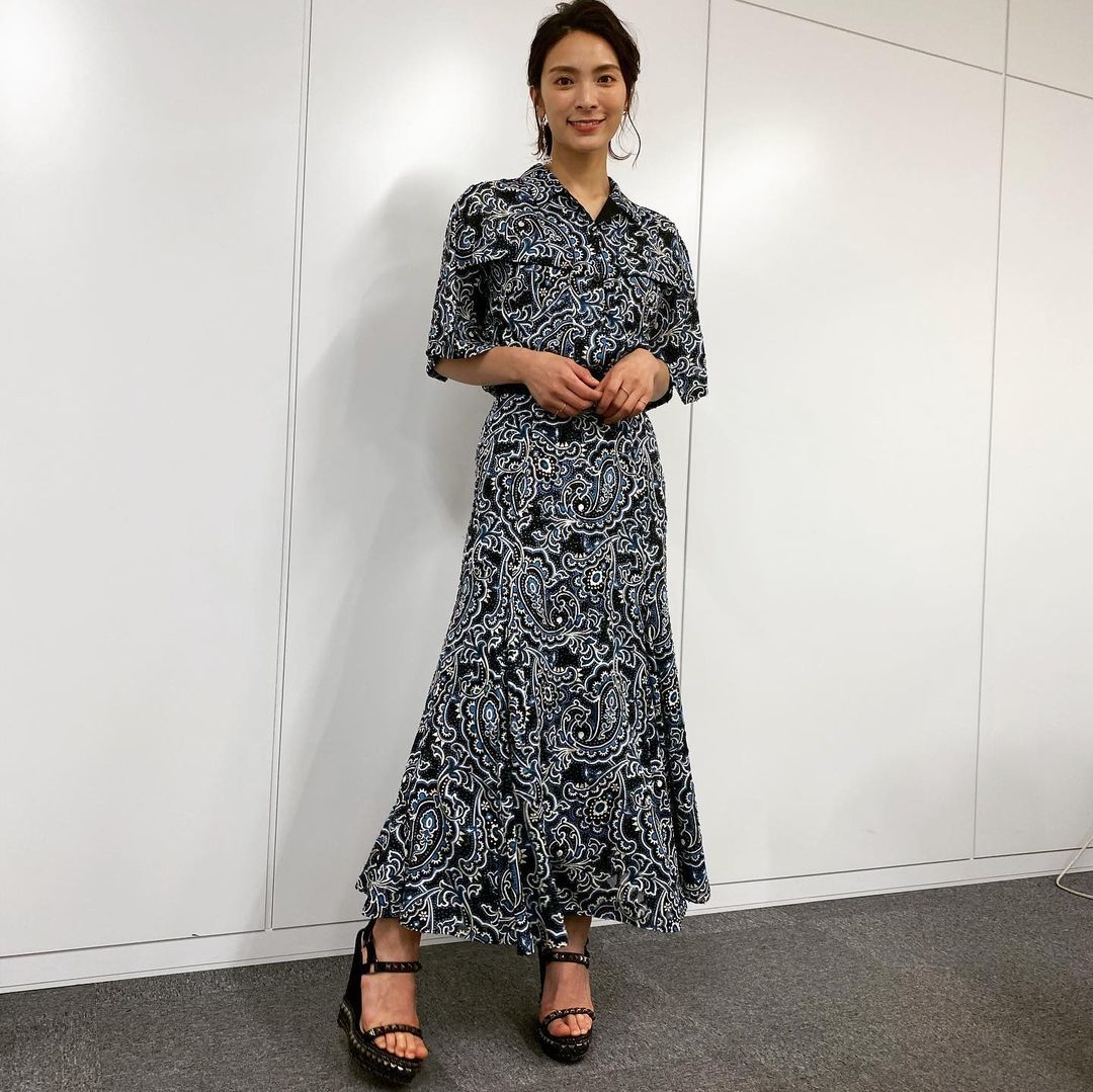 Sayaka Akimoto feet photo 193189004 Sayaka Akimoto feet photo 193189004 - High quality celebrity feet picture