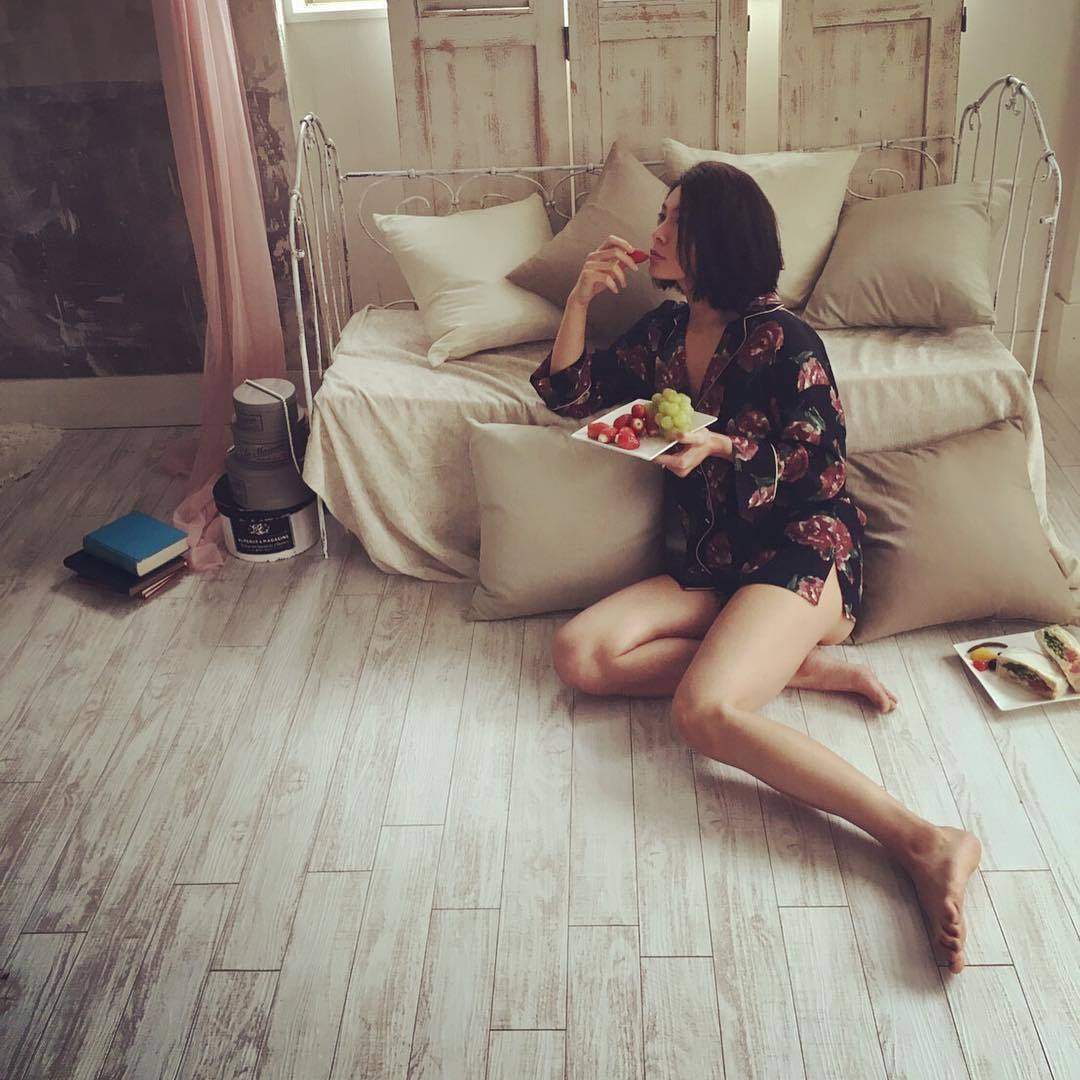 Sayaka Akimoto feet photo 193189019 Sayaka Akimoto feet photo 193189019 - High quality celebrity feet picture