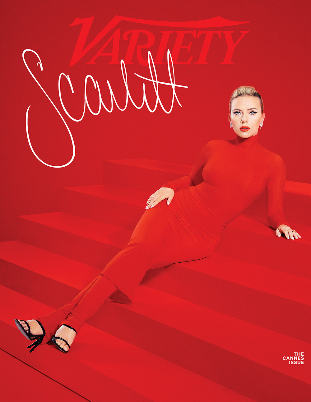 Scarlett-Johansson-Feet-7199819.jpg