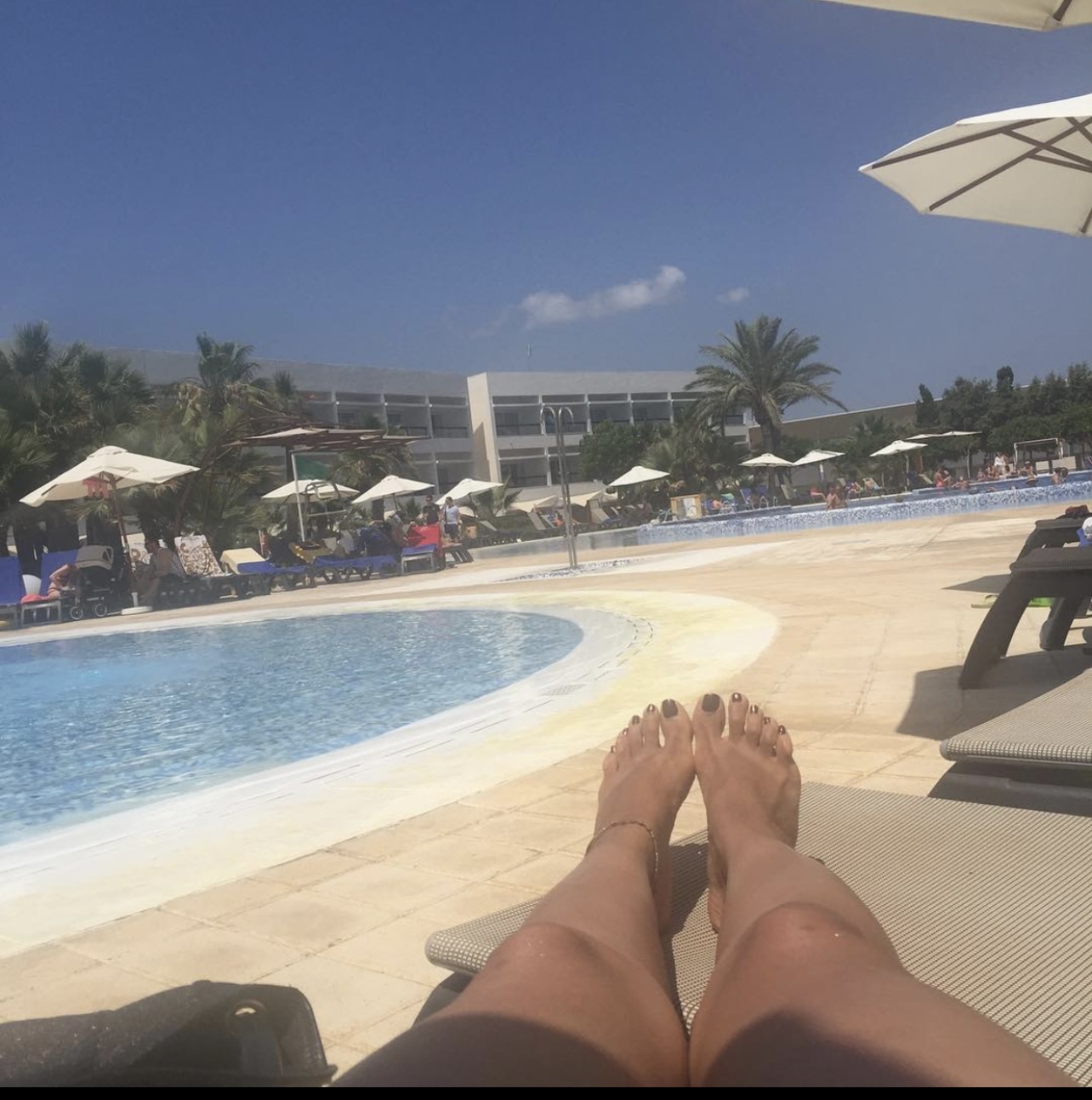 Seema Khan feet photo 193200351 Seema Khan feet photo 193200351 - High quality celebrity feet picture