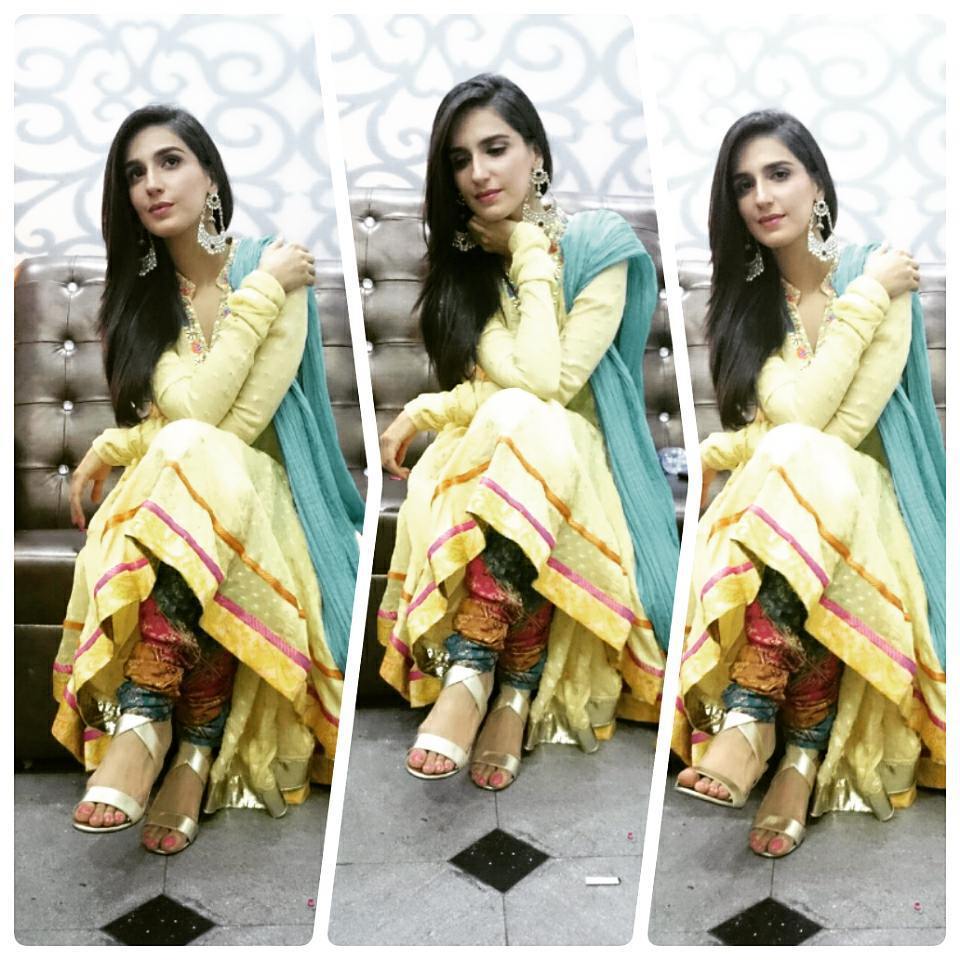 Sehar Afzal feet photo 193200816 Sehar Afzal feet photo 193200816 - High quality celebrity feet picture