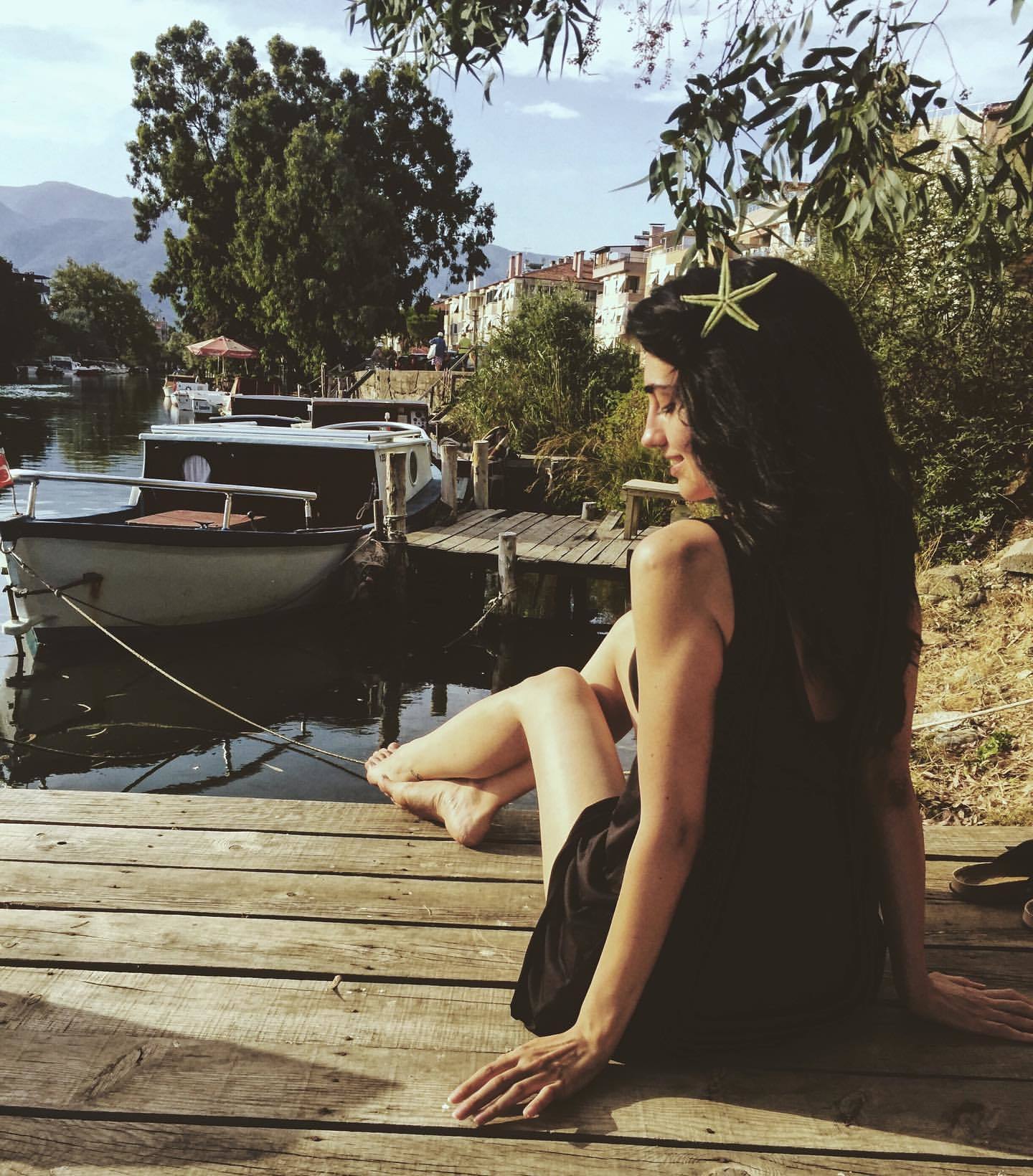 Selin Genç feet photo 193208293 Selin Genç feet photo 193208293 - High quality celebrity feet picture