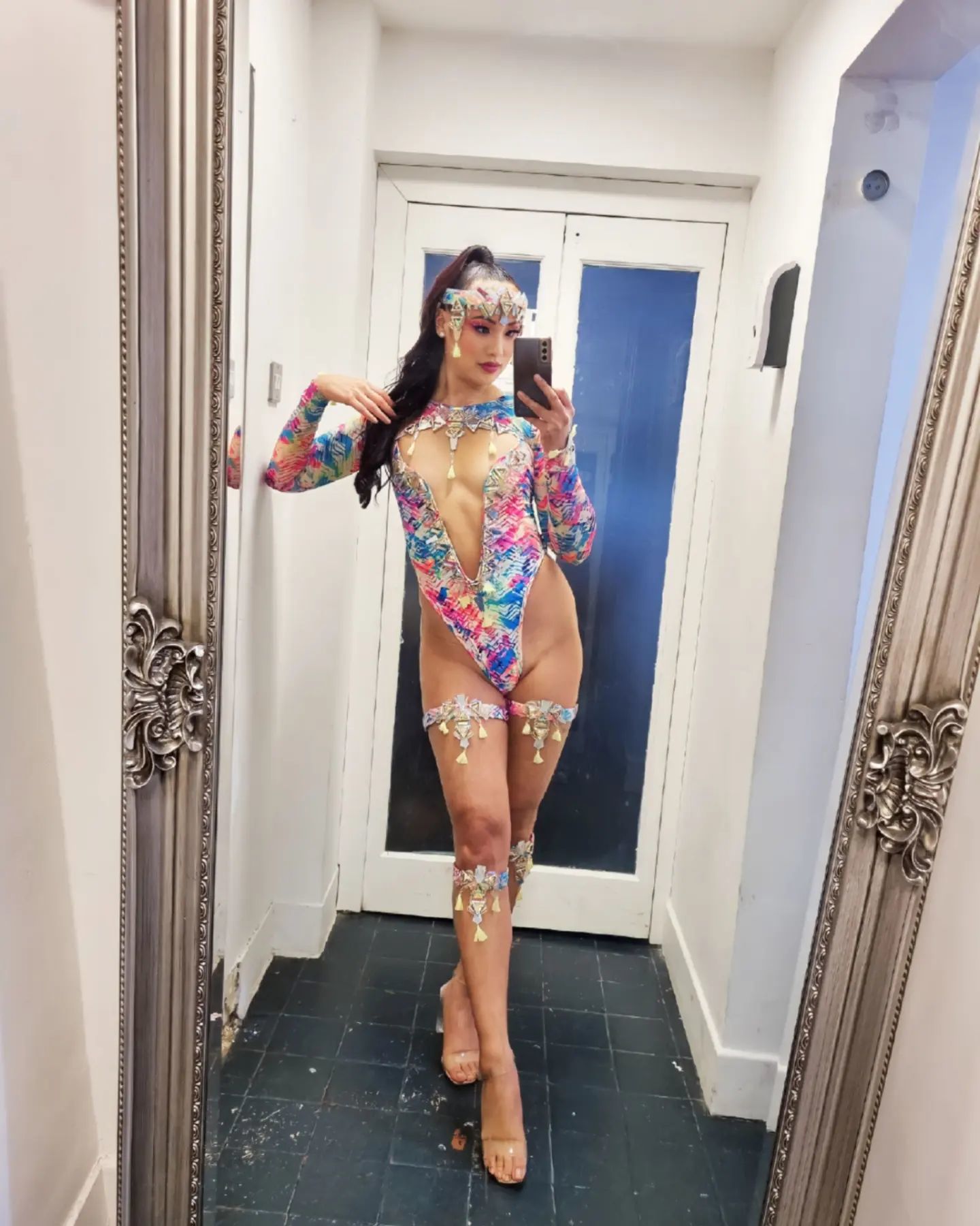 Selina Chiu feet photo 213147306 Selina Chiu feet photo 213147306 - High quality celebrity feet picture