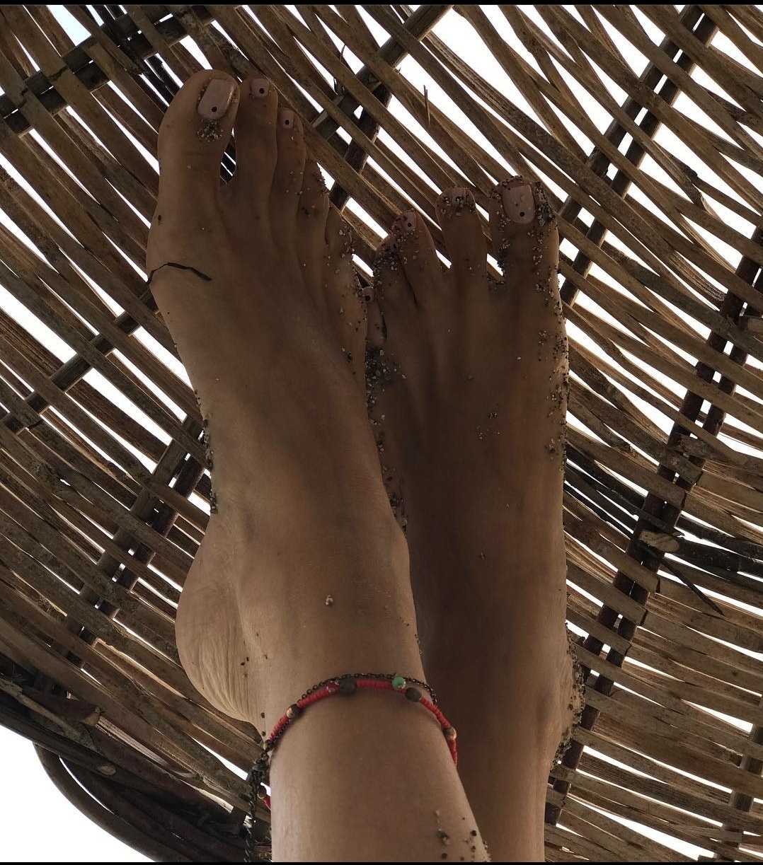 Sema Simsek feet photo 193211920 Sema Simsek feet photo 193211920 - High quality celebrity feet picture