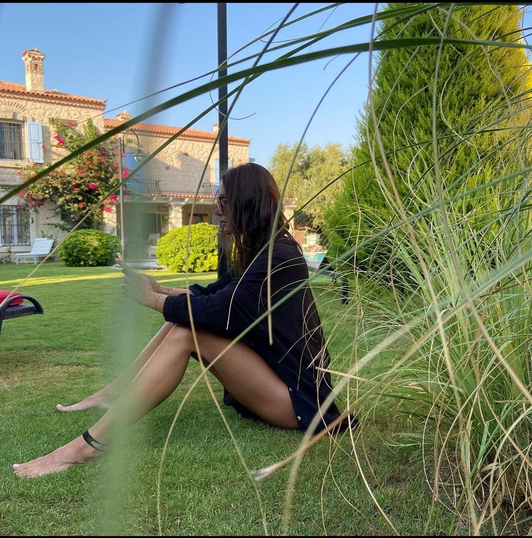 Sema Simsek feet photo 193211933 Sema Simsek feet photo 193211933 - High quality celebrity feet picture