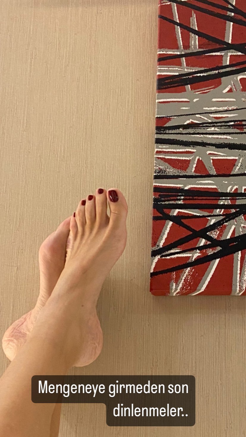 Sema Simsek feet photo 193211936 Sema Simsek feet photo 193211936 - High quality celebrity feet picture