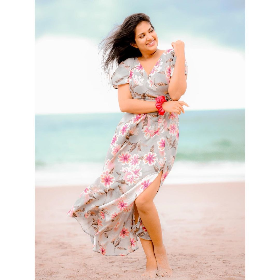 Senali. Fonseka feet photo 193212181 Senali. Fonseka feet photo 193212181 - High quality celebrity feet picture