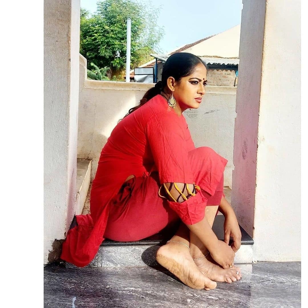 Senthil Kumari feet photo 193213040 Senthil Kumari feet photo 193213040 - High quality celebrity feet picture