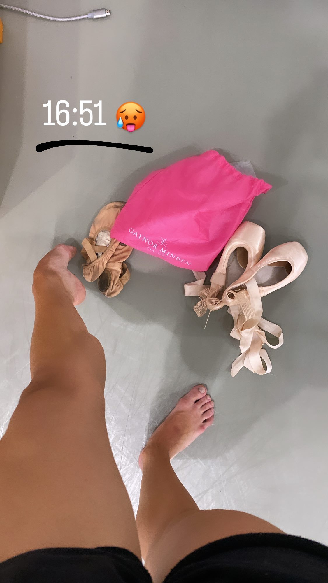 Serena Marchese feet photo 193215730 Serena Marchese feet photo 193215730 - High quality celebrity feet picture