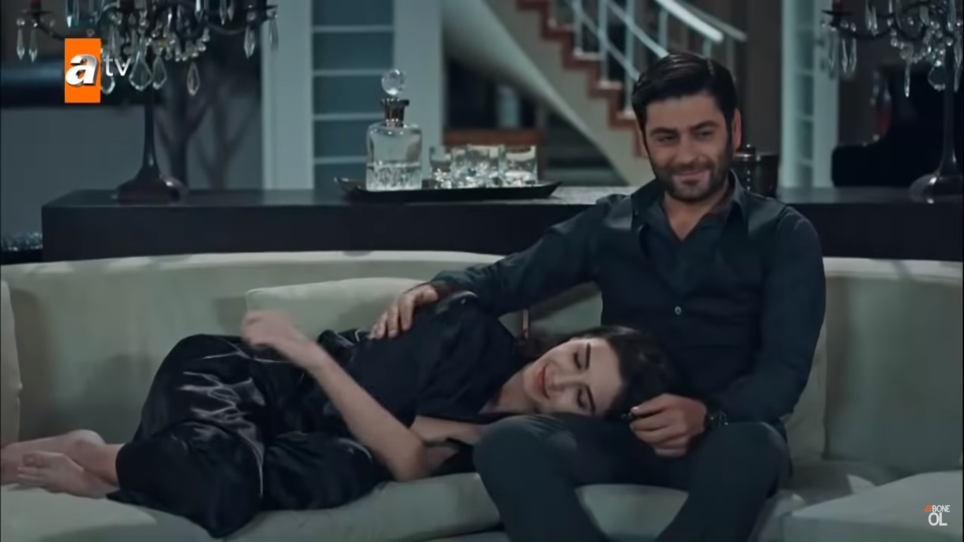 Sevcan Yasar feet photo 193218787 Sevcan Yasar feet photo 193218787 - High quality celebrity feet picture