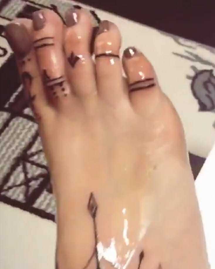 Sevcan Yasar feet photo 193218799 Sevcan Yasar feet photo 193218799 - High quality celebrity feet picture