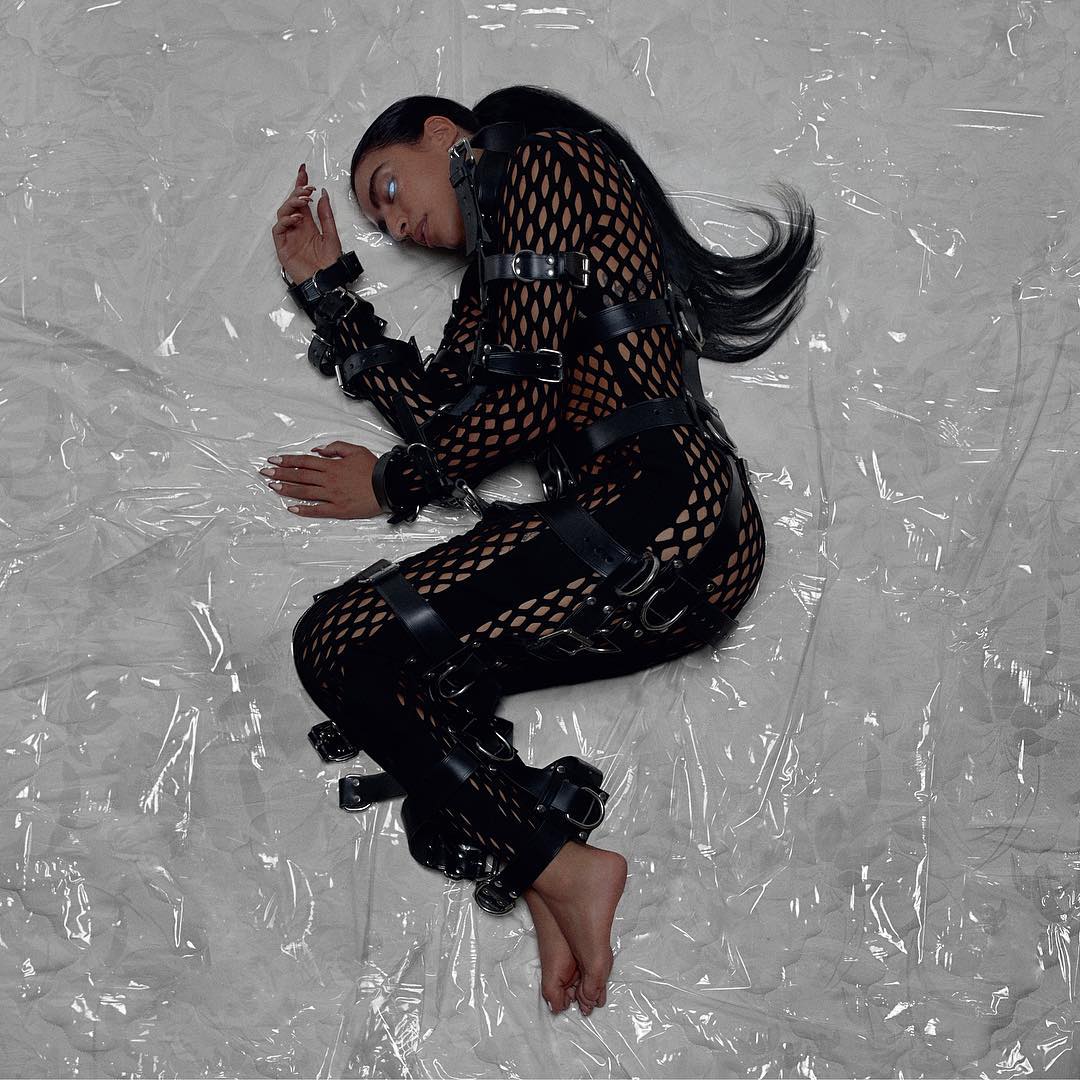 Feet of Sevdaliza