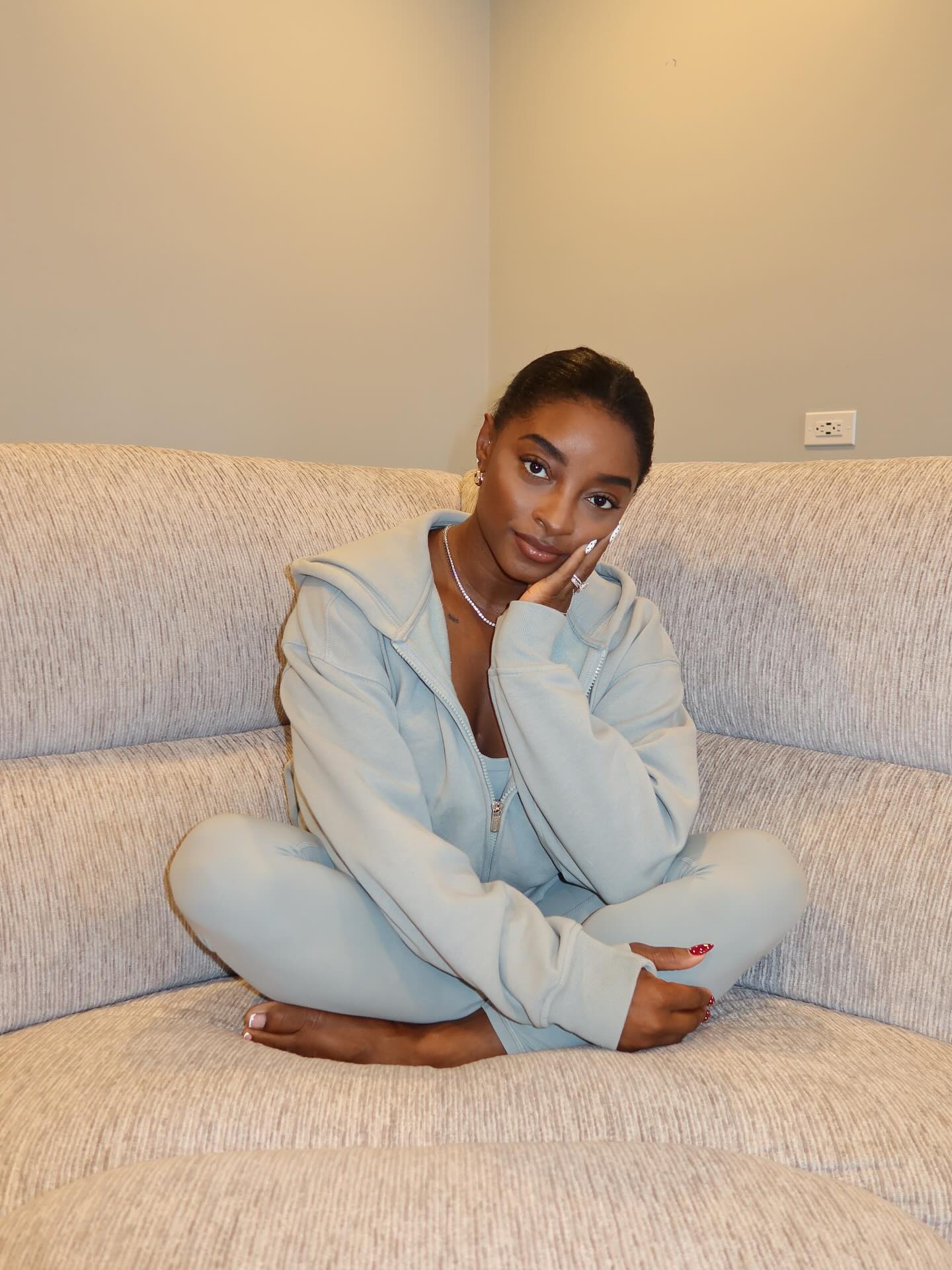 Simone Biles's feet — free download
