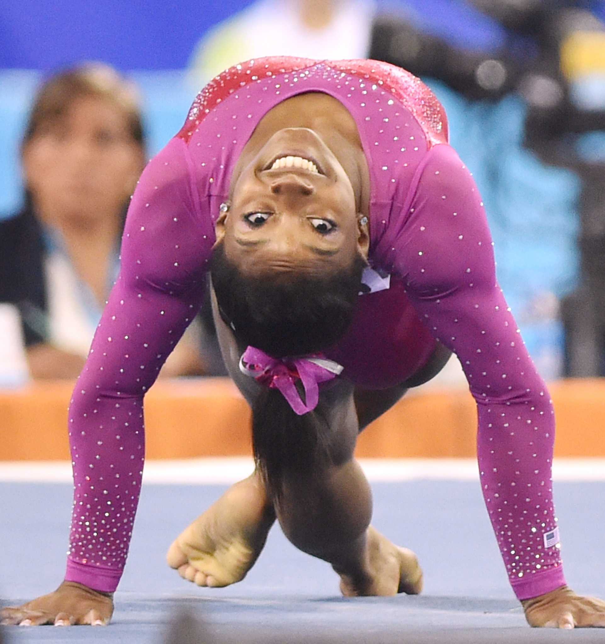 Simone Biles's Feet I piedi di Simone Biles Page 2 Celebrities