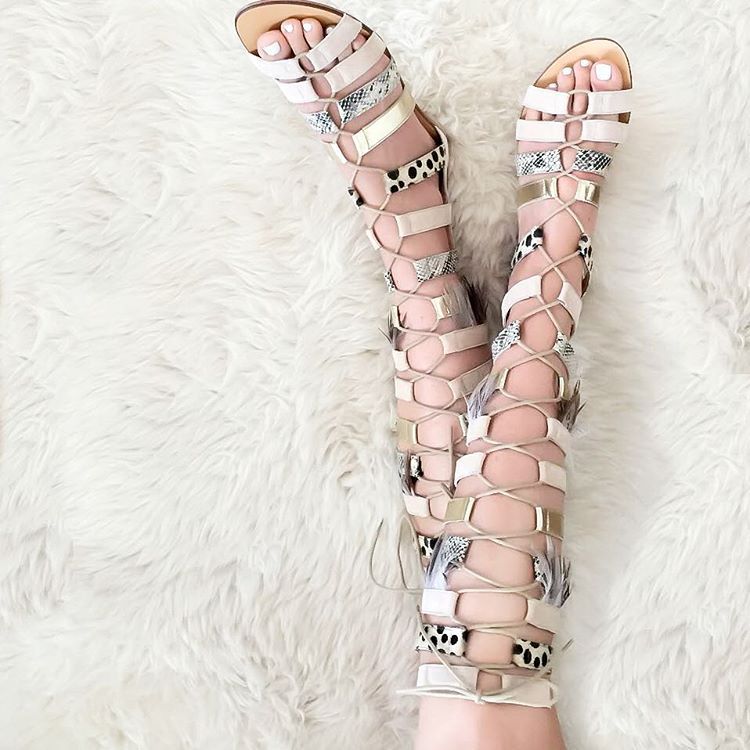 Feet of Sofie Valkiers