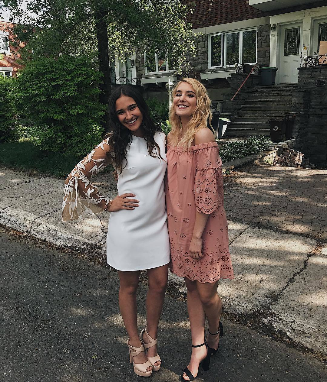 Feet of Sophie Nélisse