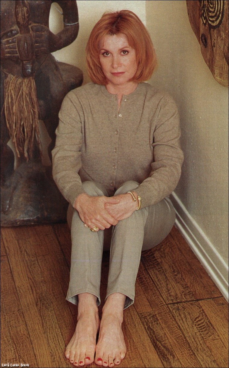 Stefanie powers feet