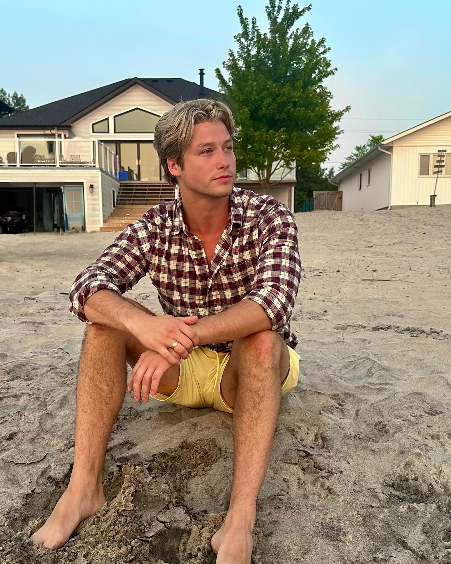 Stephen Thomas Kalyn's feet