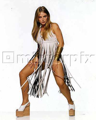 Suzanne Mizzi's feet