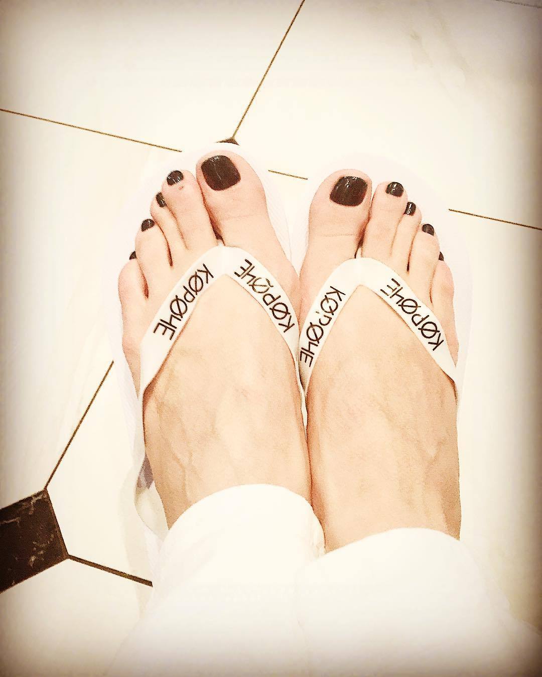 Света Соллар feet