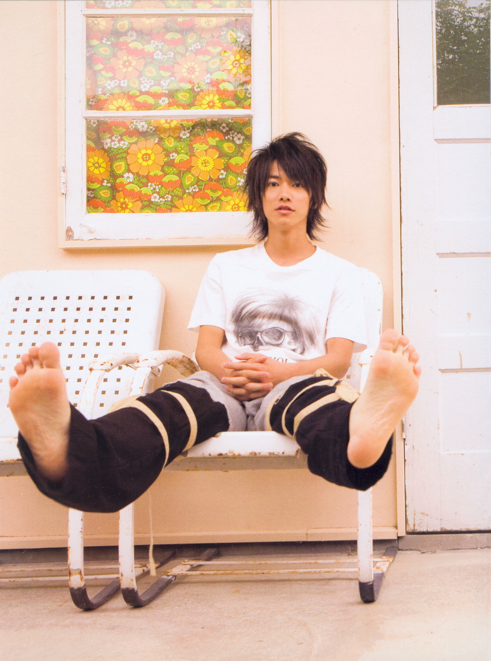 [IMAGE:https://pics.wikifeet.com/Takeru-Satoh-Feet-6095517.jpg]