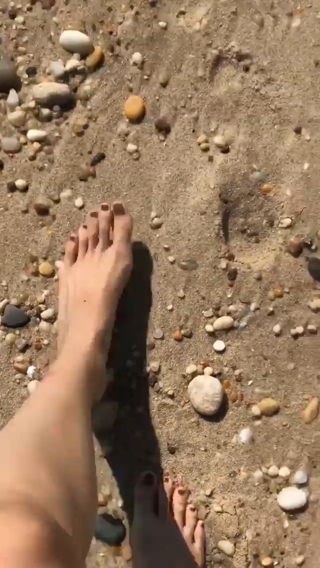 Tao Okamotos Feet