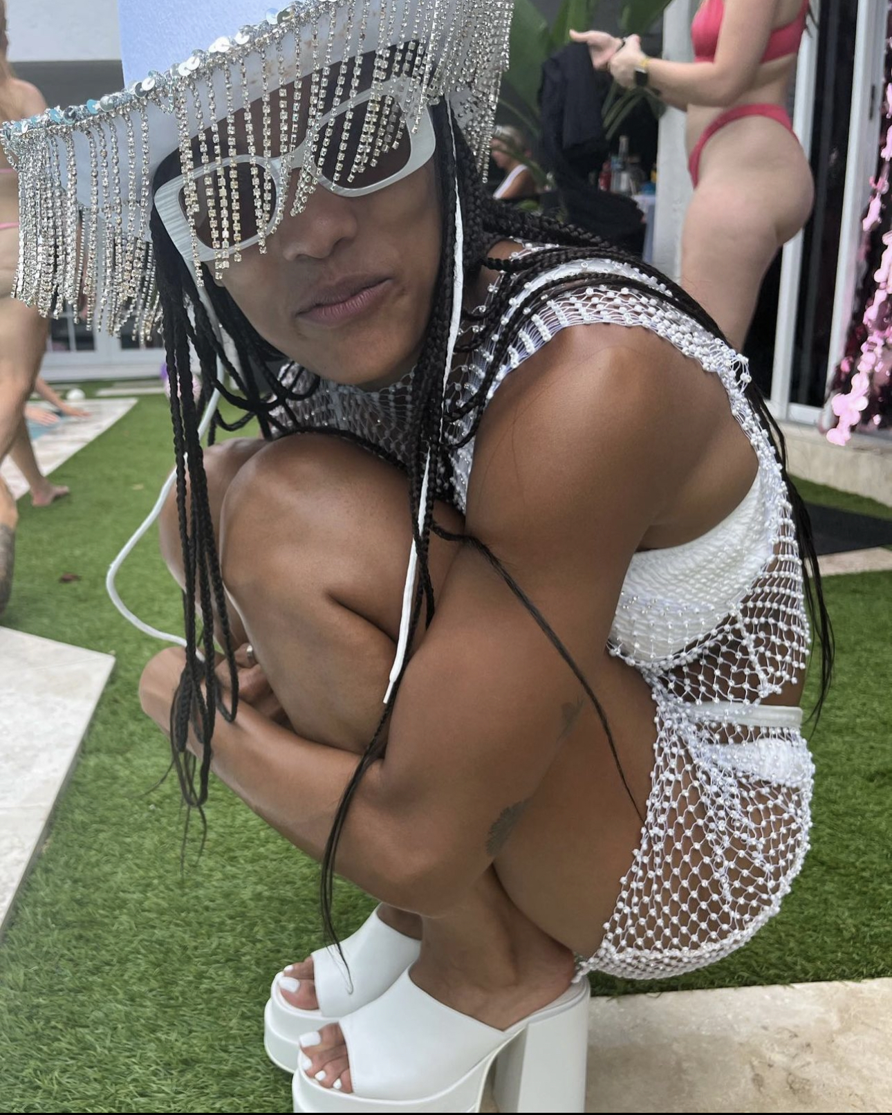 Tara Daviss Feet << wikiFeet