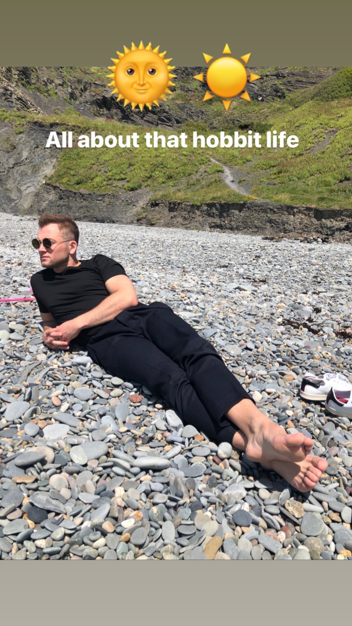 Taron egerton barefoot