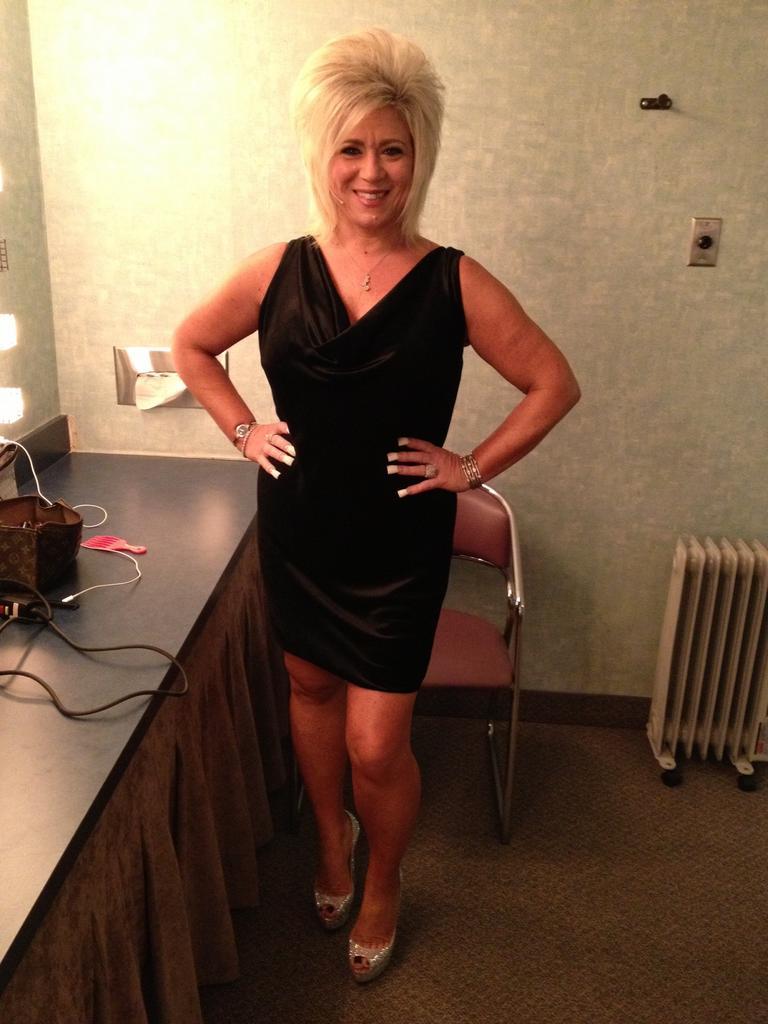 Theresa caputo is 53 years, 11 months, 12 days old. 