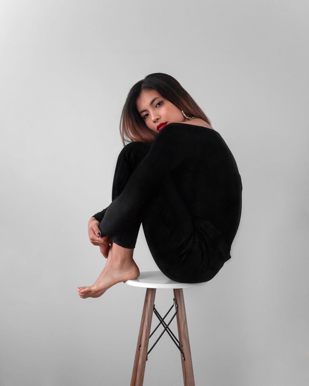 Thu Ha Nguyen’s Feet - I piedi di Thu Ha Nguyen - Celebrities Feet 2022