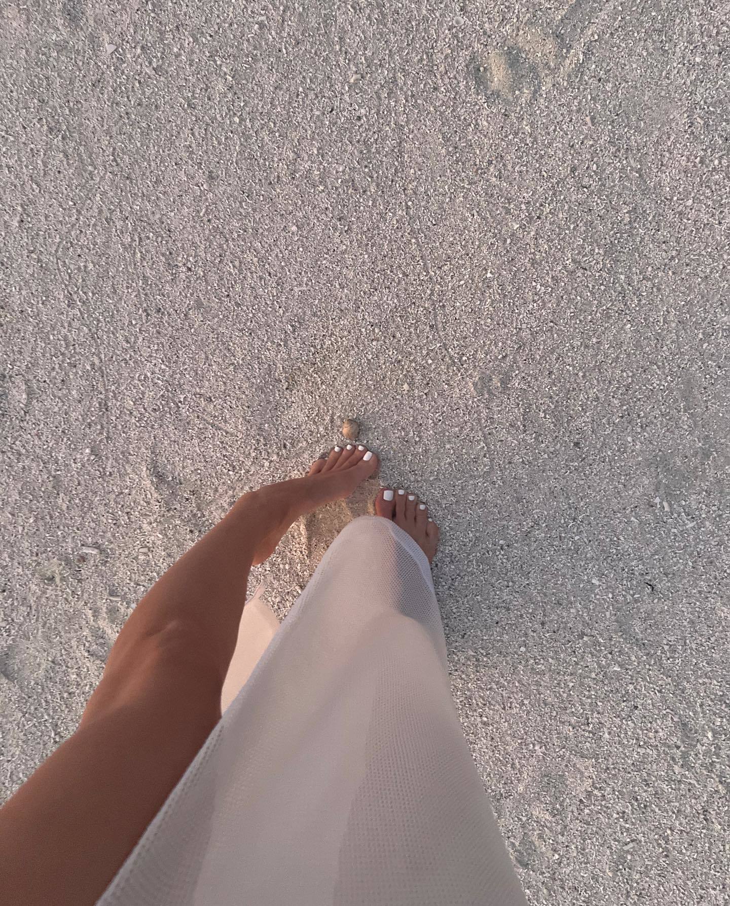 Valentina fradegrada feet