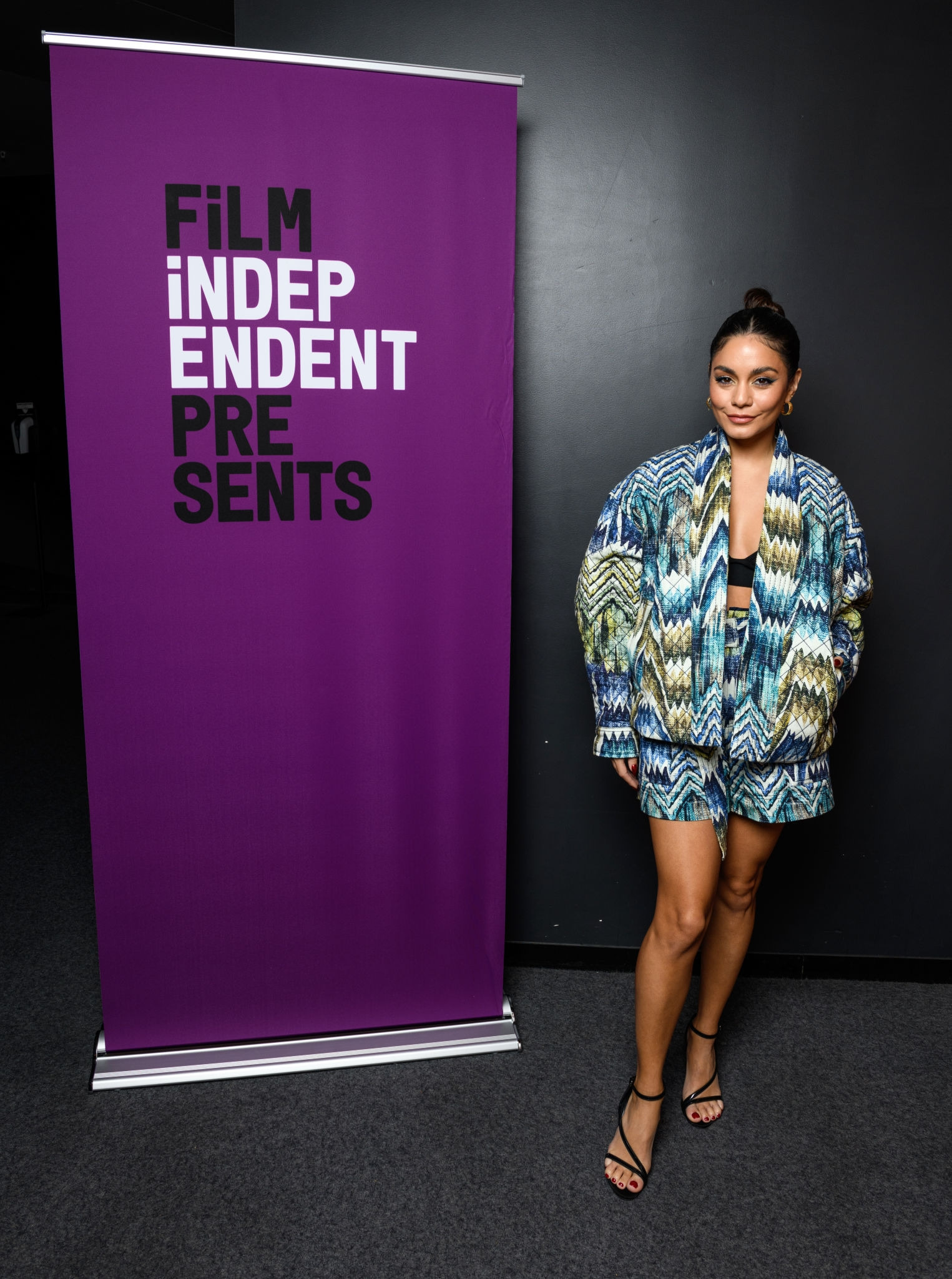 Vanessa-Hudgens-Feet-6193690.jpg