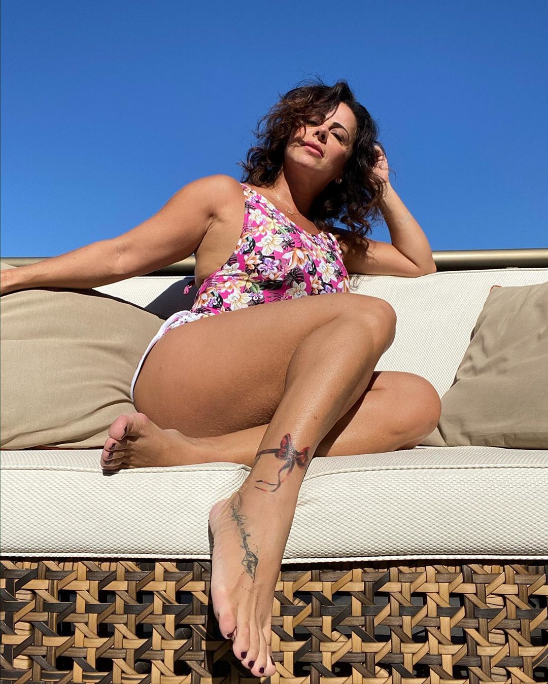 Viviane araujo feet