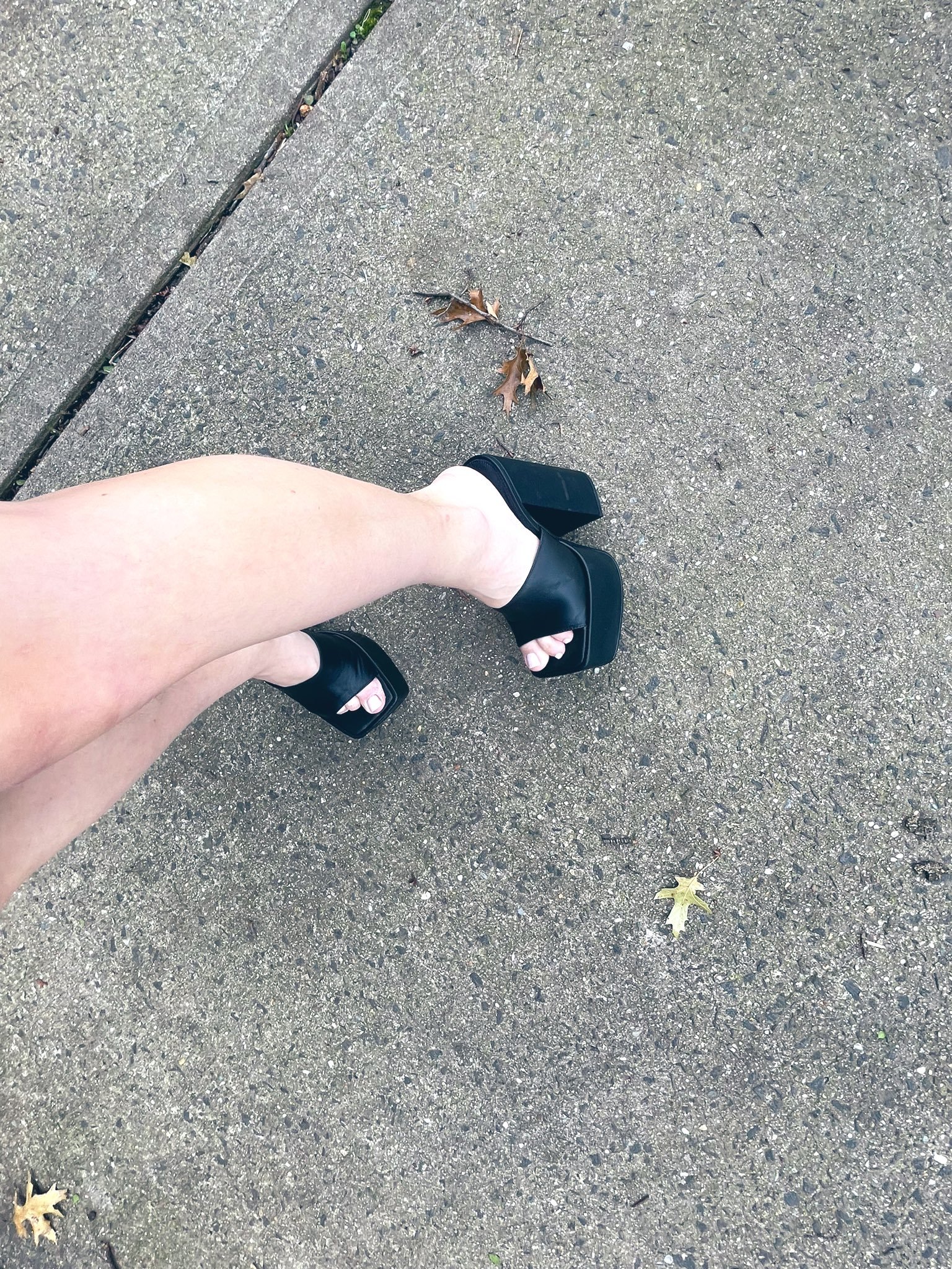 Wynn Rider's feet