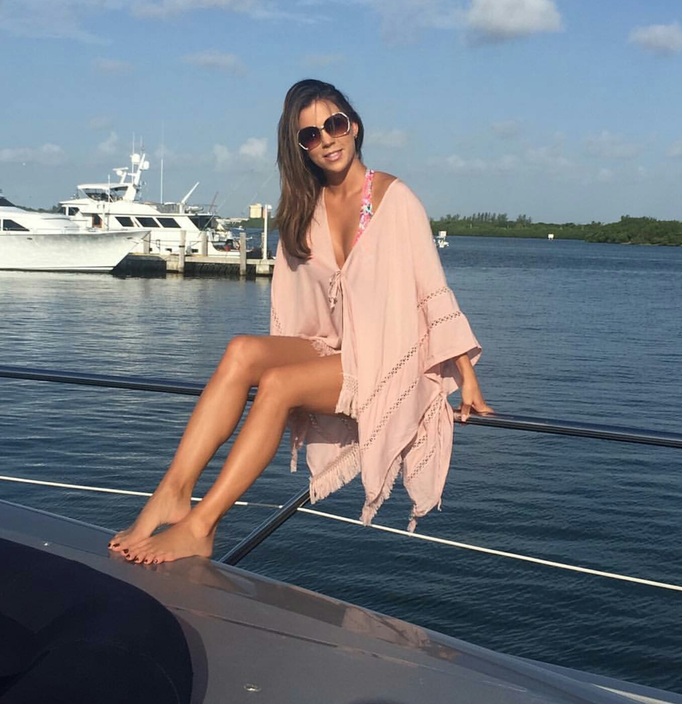 People who liked Ximena Duque's feet, also liked.
