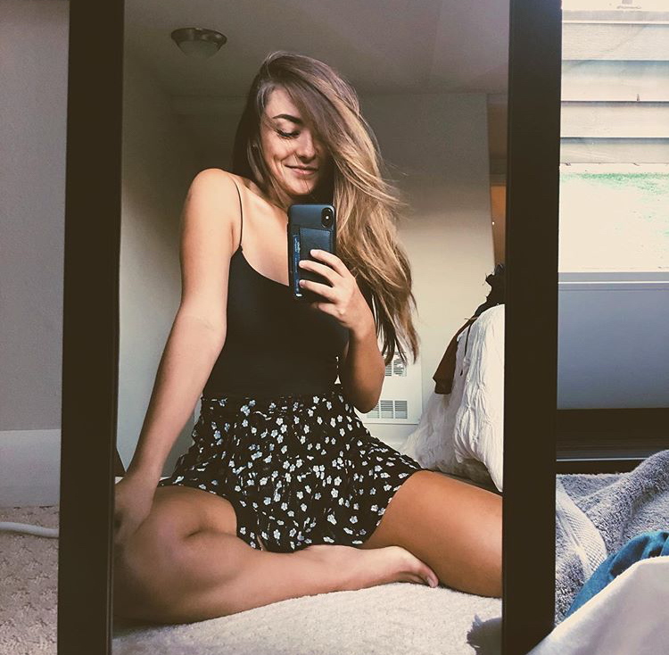 Yana Demeester feet photo 193796295 Yana Demeester feet photo 193796295 - High quality celebrity feet picture