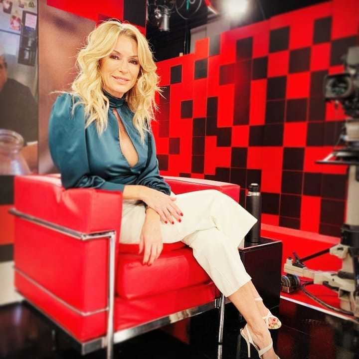 Yanina Latorre feet photo 193799743 Yanina Latorre feet photo 193799743 - High quality celebrity feet picture