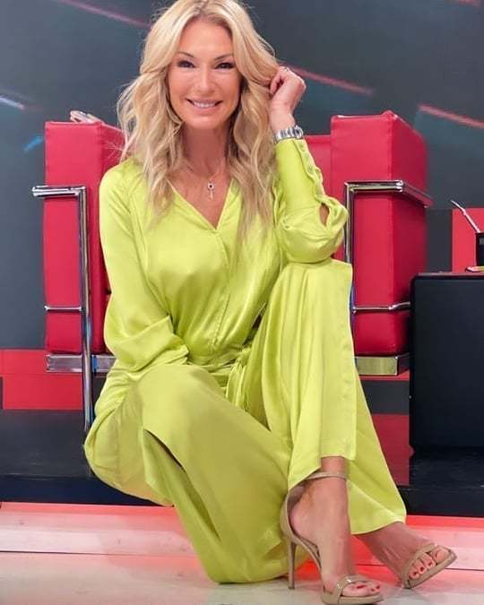 Yanina Latorre feet photo 193799827 Yanina Latorre feet photo 193799827 - High quality celebrity feet picture