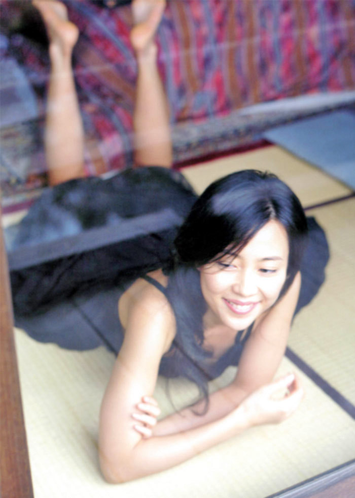 Yoshino Kimura's Feet << wikiFeet