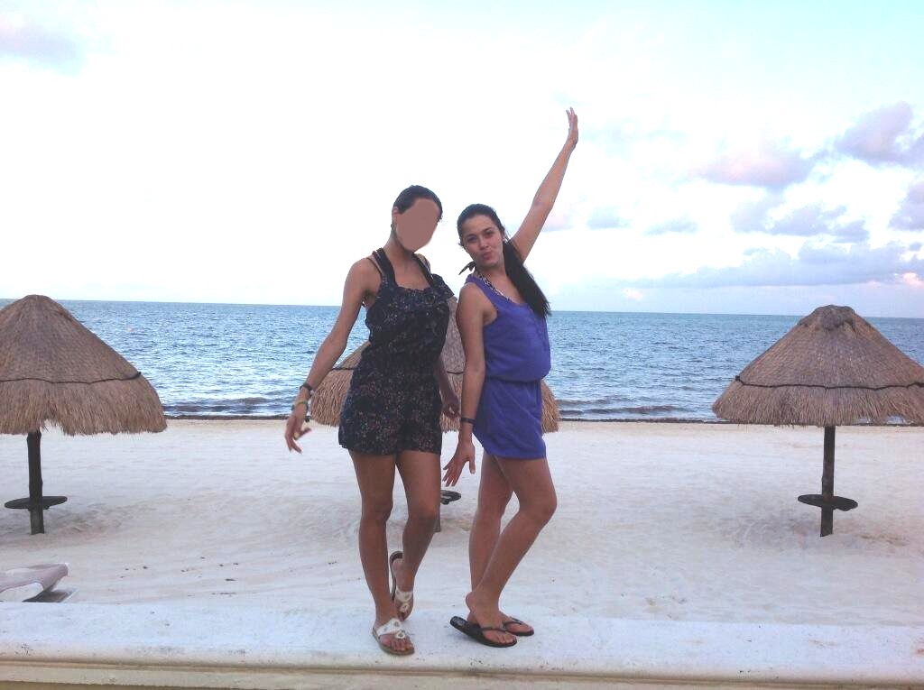 Yuliana Peniche - Celebrity photo