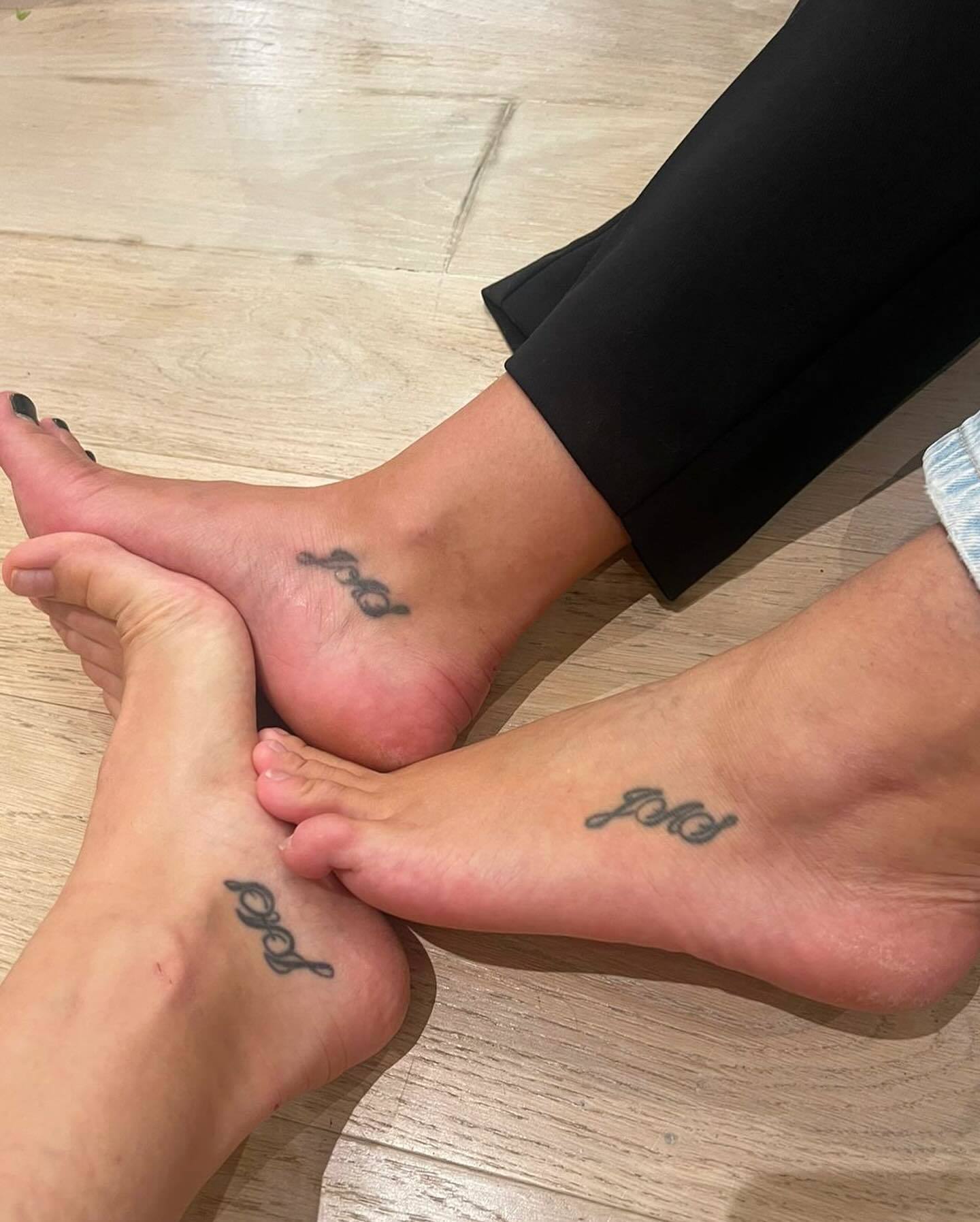 Chloë Grace Moretz's Feet << wikiFeet