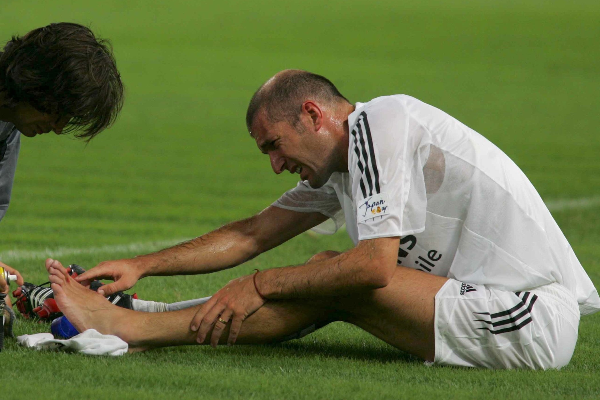 zinedine zidane shoes