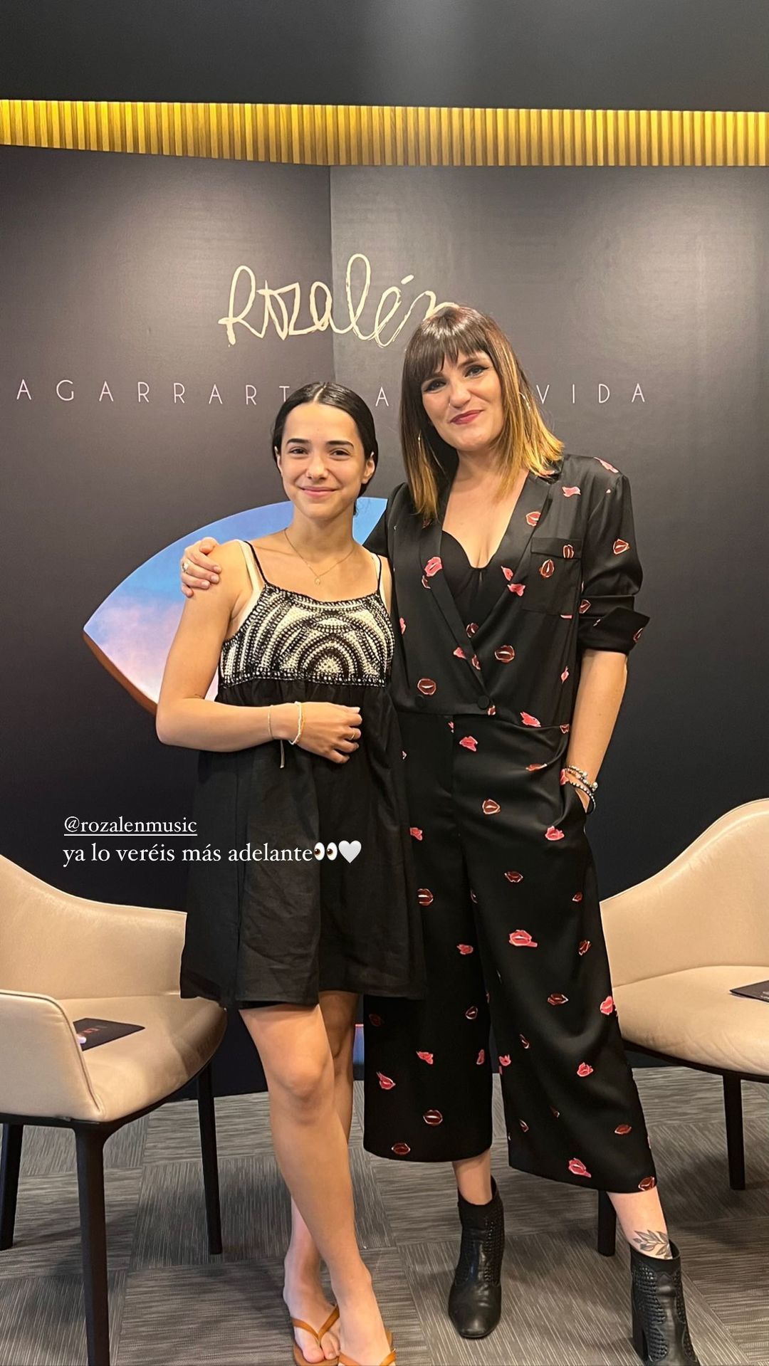 Feet of Àngela Mármol